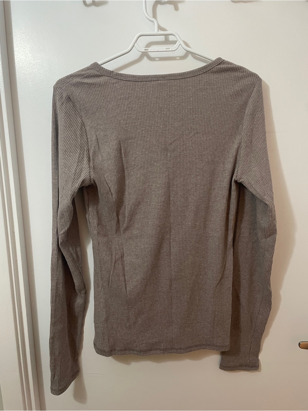 3/$20 Ribbed Long Sleeve Top - Picture 3 of 3